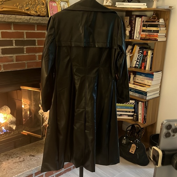 NWT! Faux leather Trench Coat - Picture 6 of 7
